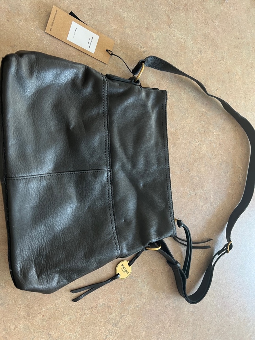 Classic Black Leather Shoulder Bag - Timeless Everyday Carry